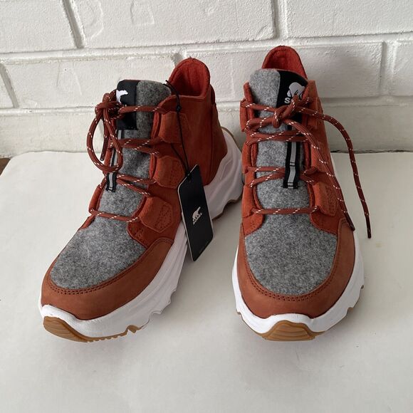 SOREL Kinetic Breakthru Conquest in Orange Leather Size 6 NEW High Top Sneakers - Picture 2 of 7